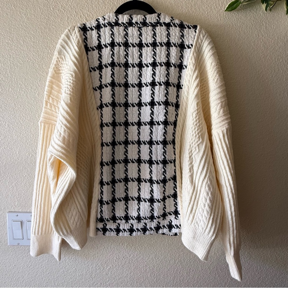 NWT Umgee Cream and Black Oversized Cardigan - Size Small - Picture 3 of 12